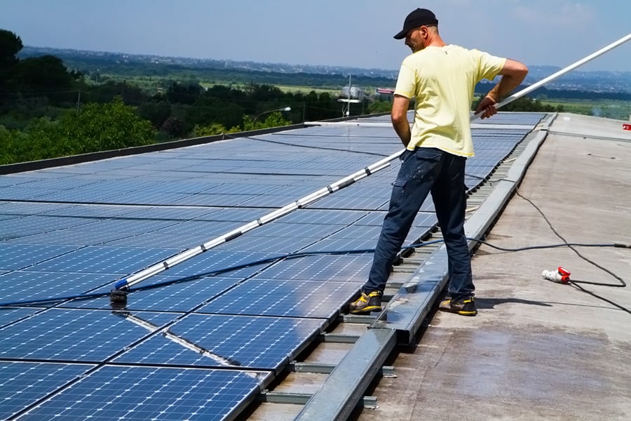 A IMPORTÂNCIA DA LIMPEZA E MANUTENÇÃO DOS PAINÉIS SOLARES Energia