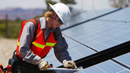 OTIMIZANDO O DESEMPENHO DO SEU SISTEMA SOLAR FOTOVOLTAICO: TÉCNICAS AVANÇADAS DE MANUTENÇÃO